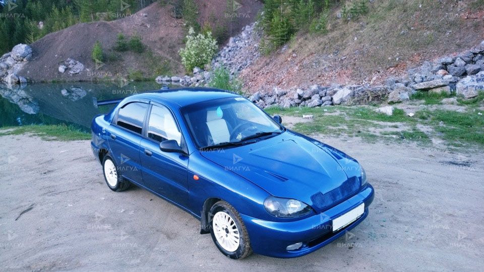 Ремонт передних амортизаторов Chevrolet Lanos в Благовещенске