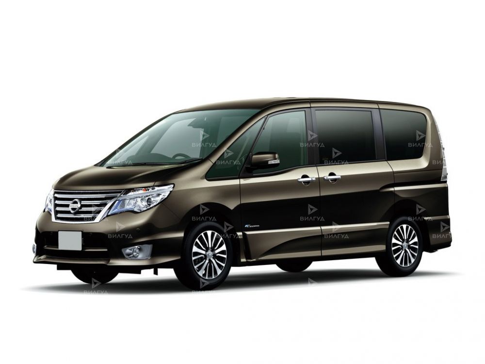 Замена рычага передней подвески Nissan Serena в Благовещенске